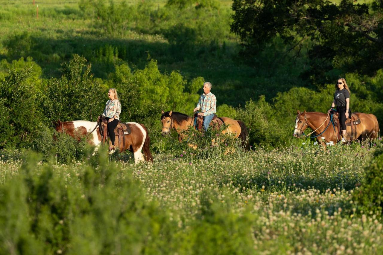 Wildcatter Ranch And Resort Graham Exterior foto