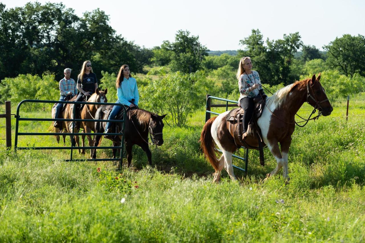 Wildcatter Ranch And Resort Graham Exterior foto